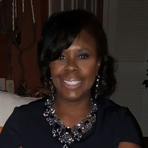 Meet your Posher, Desiree